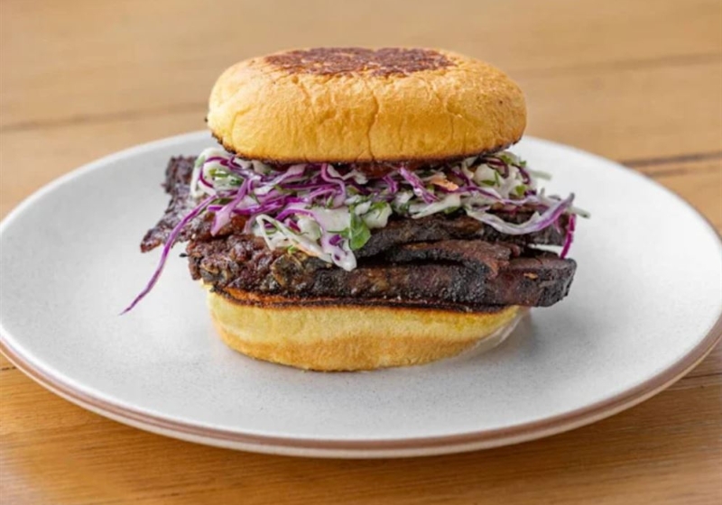 Dining Delights: Restaurants That Set the Mood