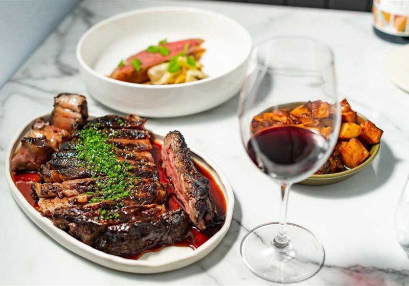 Dine in Style: An Exquisite Journey Through Australia's Culinary Landscape