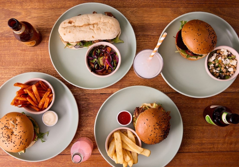 Gather Around: The Best Family-Friendly Dining Spots Perfect for Togetherness