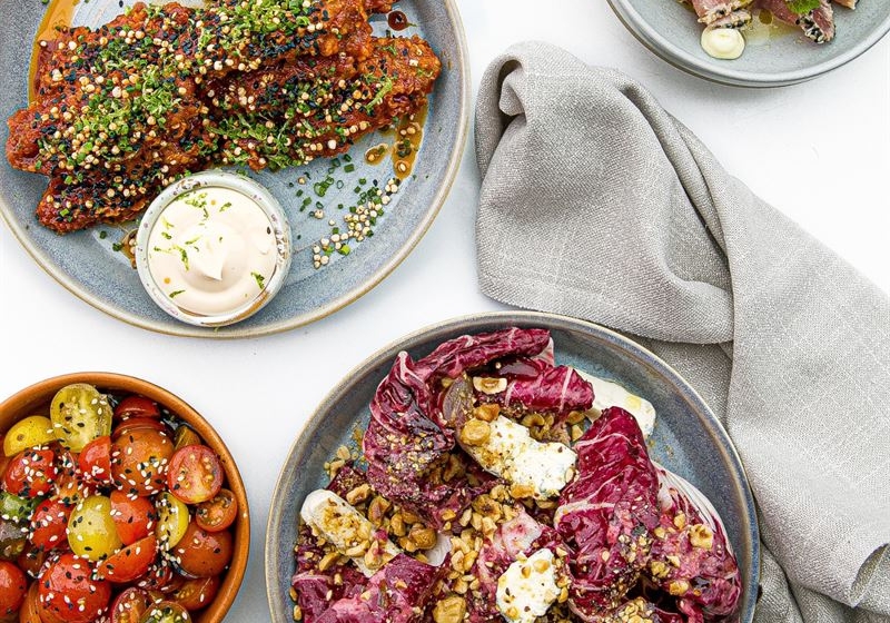 Chasing the Golden Hour: Sunset Dining Experiences