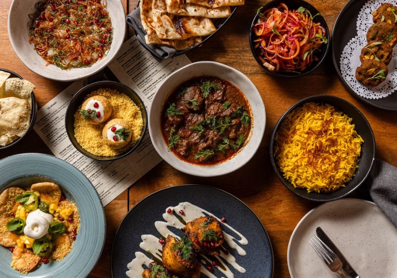 Culinary Adventures: Where Food and Atmosphere Align