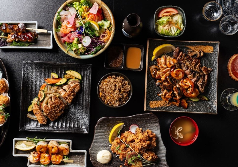 Culinary Adventures: Where Food and Atmosphere Align