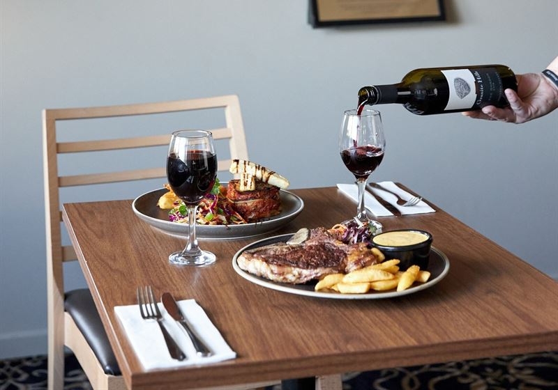 Community-Centric Dining: Restaurants Winning Hearts