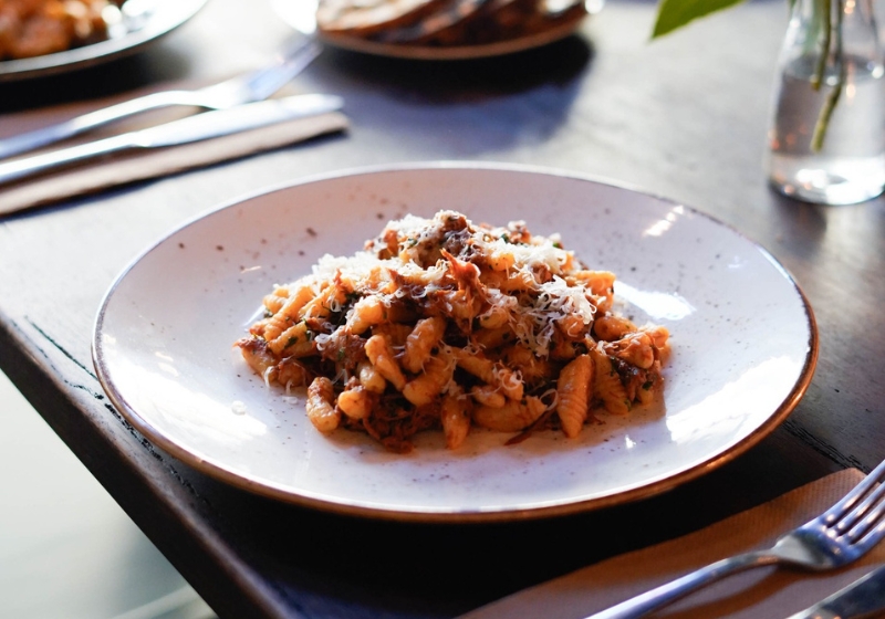 Community-Centric Dining: Restaurants Winning Hearts