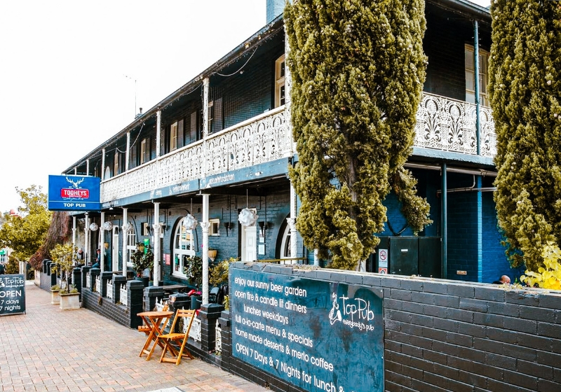 Savour the Comfort: Classics of Australian Pub and Café Culture