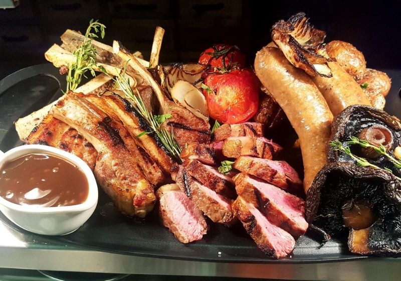 Crowd-Pleasing Restaurants For Any Occasion