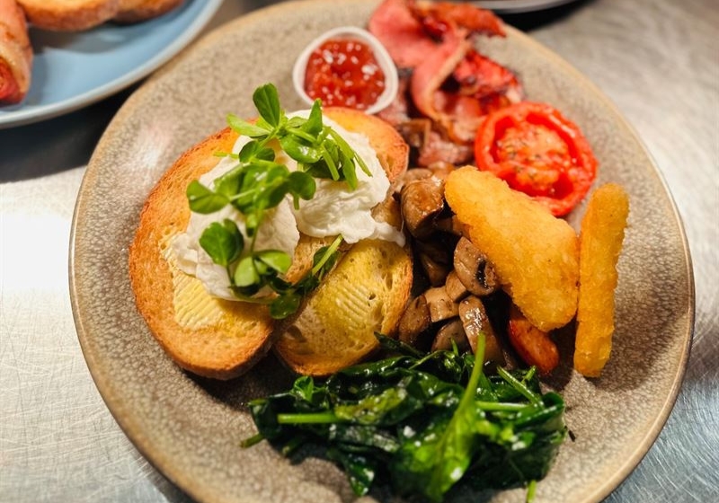 Indulge in Modern Australian Favourites: A Culinary Journey
