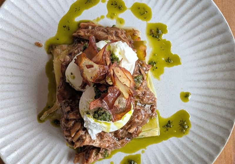 Top Spots for Casual Catch-Ups Over Delicious Bites
