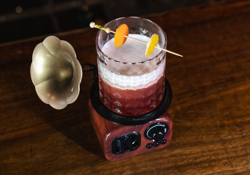 Elevate Your Sundays: The Best Venues for Live Music and Dining
