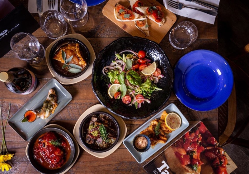 Savouring Australia: A Culinary Journey Through Must-Try Lunch Plates