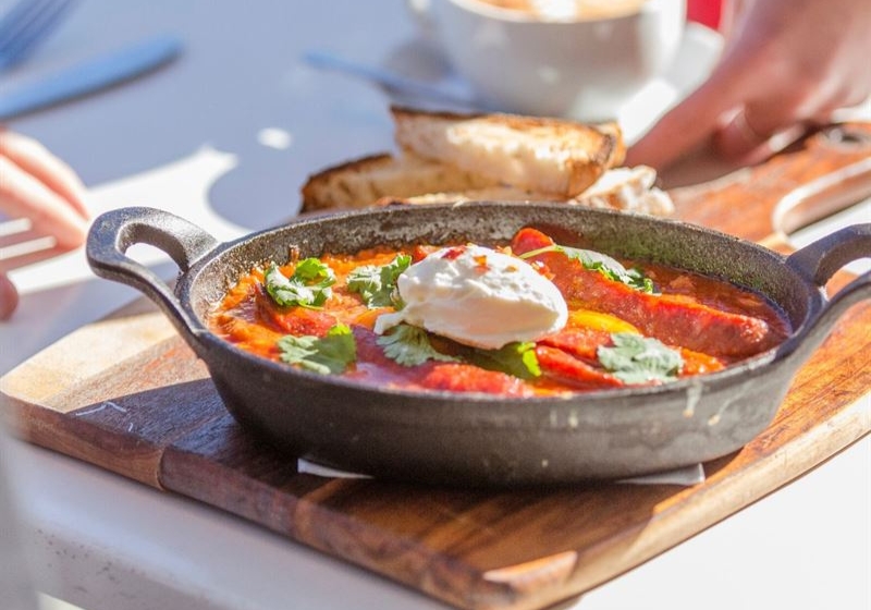 Savouring Australia: A Culinary Journey Through Must-Try Lunch Plates