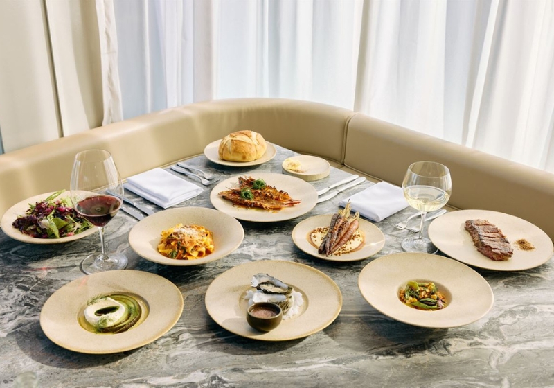 Serenity by the Sea: Discover Dreamy Waterfront Dining