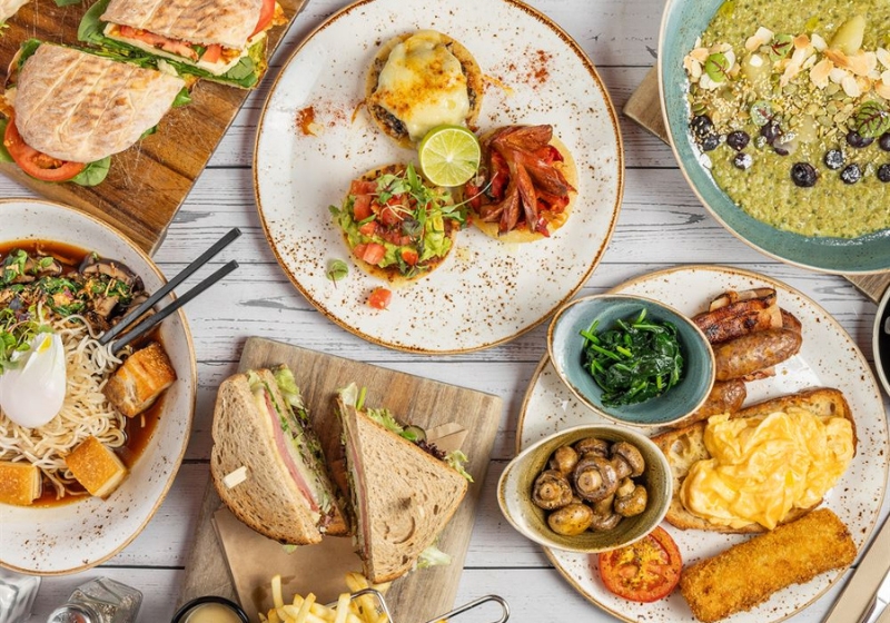 A Culinary Journey: Exploring Melbourne's Iconic Dining Venues
