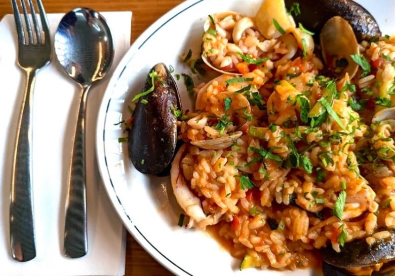 Long Lunch Legends: Where Culinary Dreams Meet Sun-Kissed Serenity