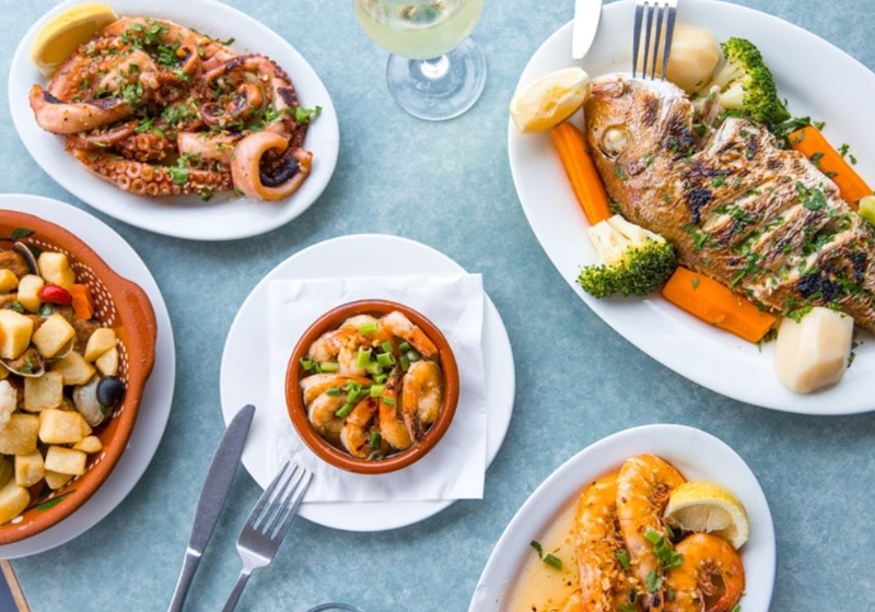 Culinary Wonders: Restaurants That Do It All