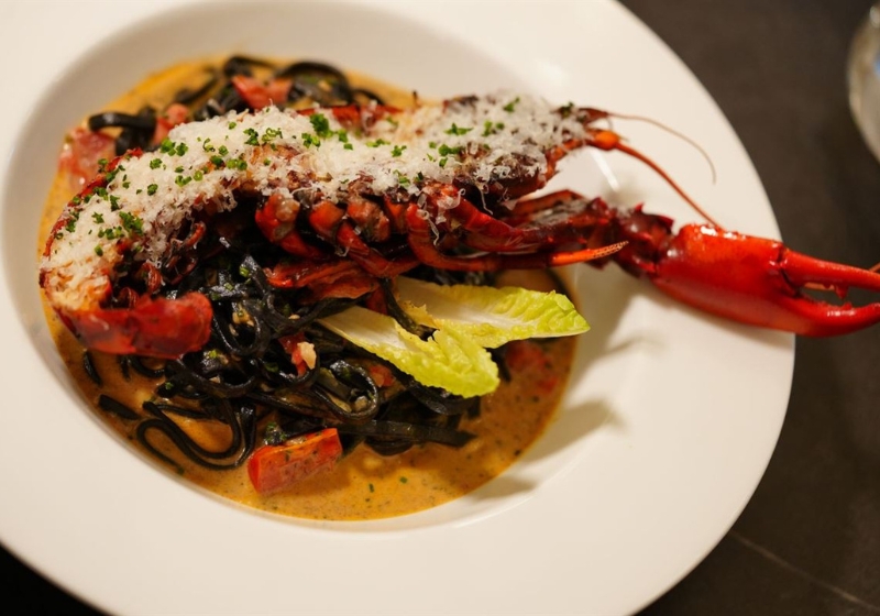 Five Unforgettable Dining Experiences: Worth the Hype