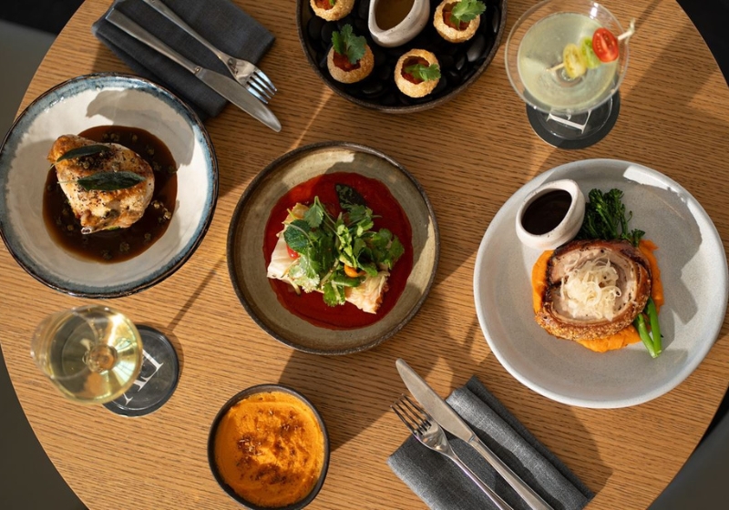 Unveiling Culinary Gems: Must-Try Modern Dining Rooms