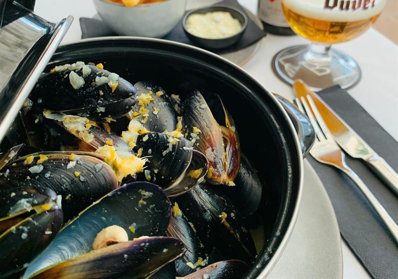 Culinary Charms of the Gold Coast: A Gastronomic Journey