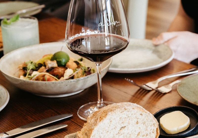 Victorian Dining: A Culinary Journey Through Melbourne's Finest Venues
