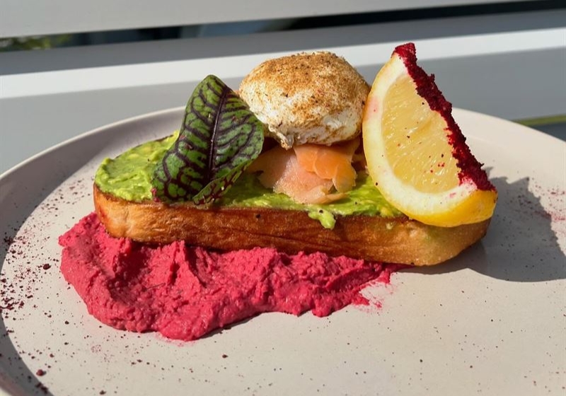 Unwind with Casual Eats: Five Delightful Dining Experiences