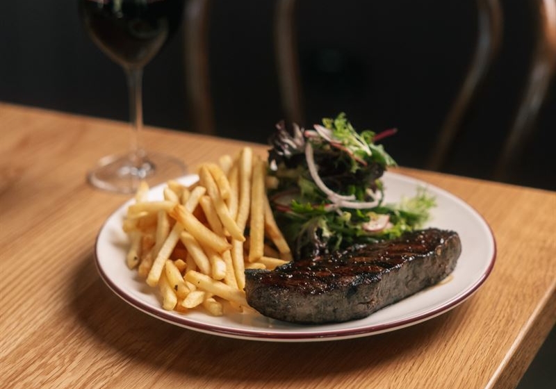 Local Favourites: Dining Spots You’ll Love