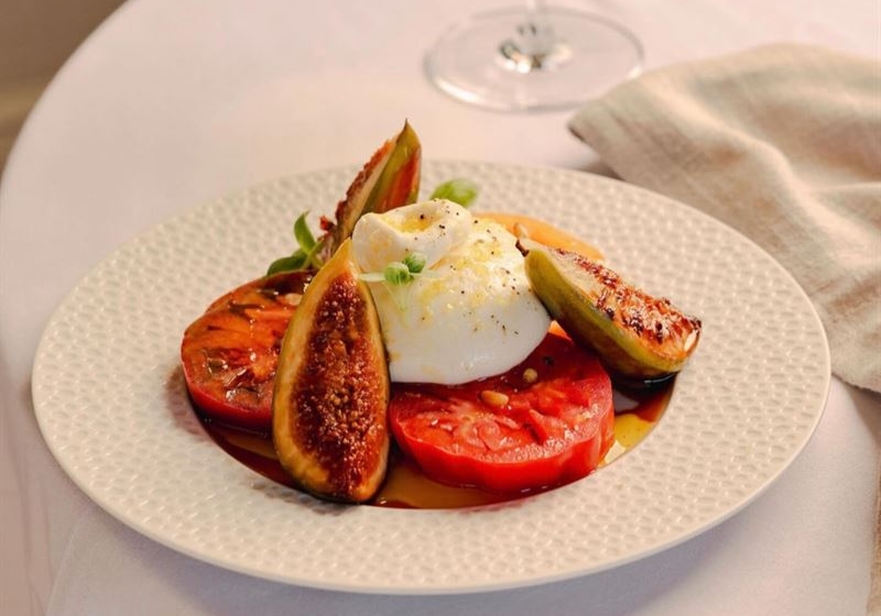 Where Elegance Meets Gastronomy: Celebrate in Style at These Iconic Venues