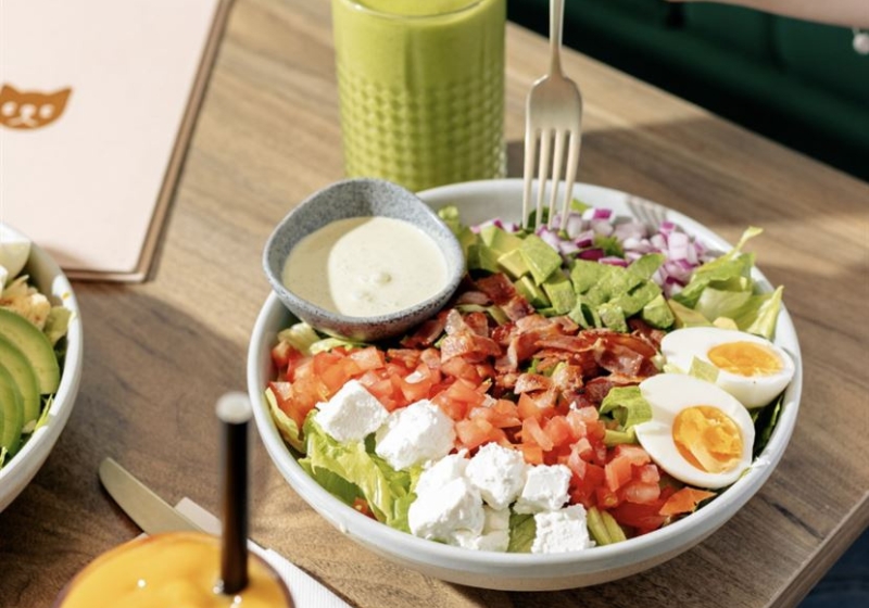 Savouring the Afternoon: Top Venues for Long Lunches with Friends