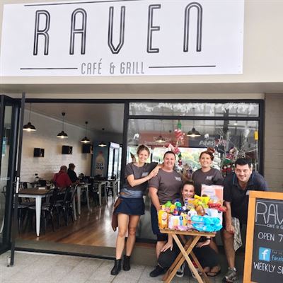 Raven Cafe & Grill