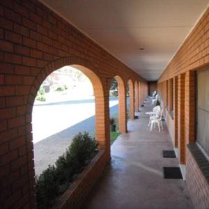 Cooma Country Club Motor Inn