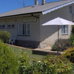 Sierra Villa Lodge