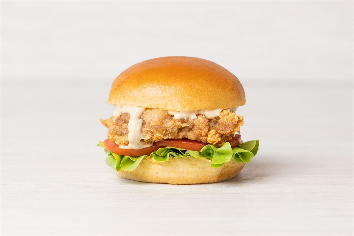 Crispy Chicken Deluxe Burger - Pappa Flock - Chicken Tenders