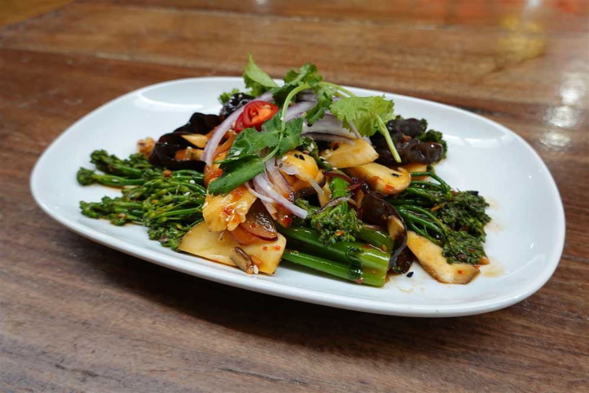 Yulli's Brews, Alexandria Vegan Restaurant Menu, Phone, Reviews AGFG