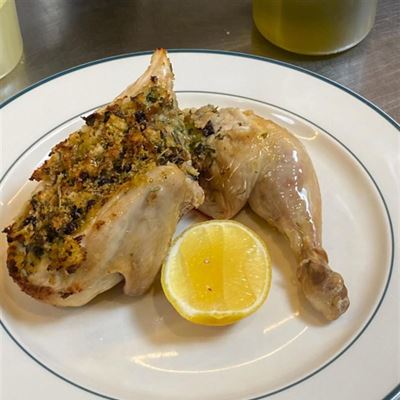 Frankie and Mo's Wine Shop and Bar