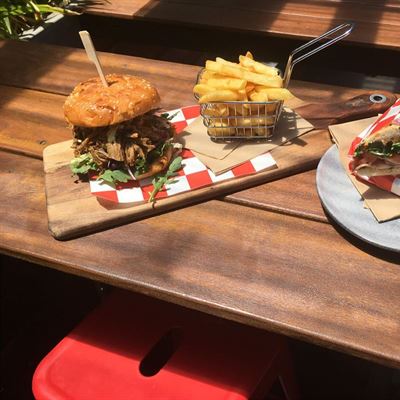 Bass Note Cafe