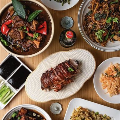 Moja Duck Chinese Restaurant & Bar