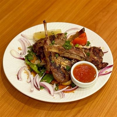 Thai Niyom Restaurant At Windang