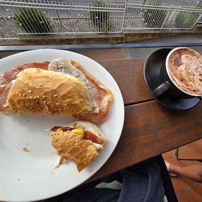 Darling House Deli