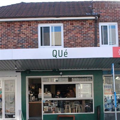 Que