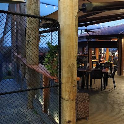 Plenty Views Restaurant and Bar