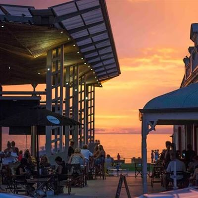 MALOBO Bakery & Terrace Bar