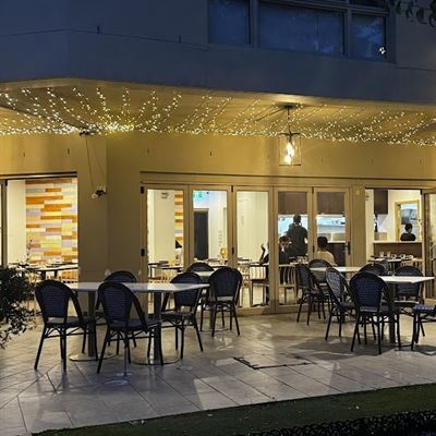 AKALUCK Restaurant