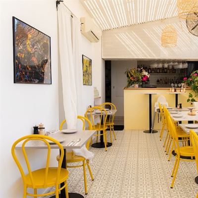 Kumbira Cafe & Grill