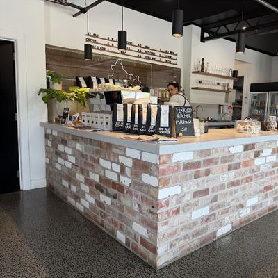 Hollow Tree Cafe