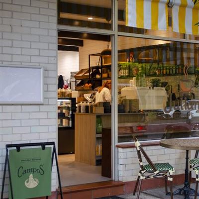 Julian's Cafe