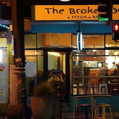 The Broken Oven Pizza Bar