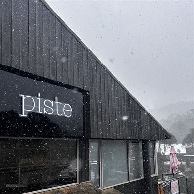 Piste Bar