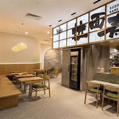 Yoshi Sushi & Ramen Bar