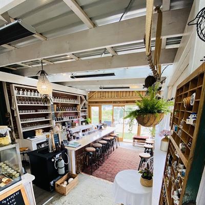 Dunalley Bay Distillery Beachfront Tasting Hut