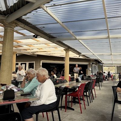 Lakeview Cafe