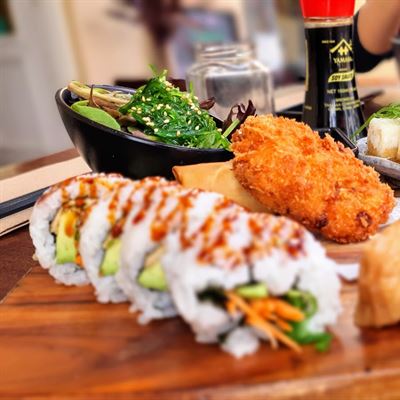 Suzu Japanese dining n bar